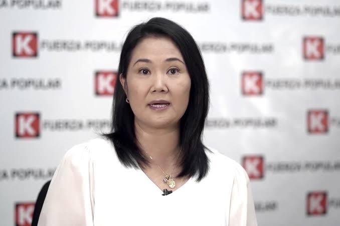 KEIKO FUJIMORI: FISCAL PRESENTA 5,900 PRUEBAS CONTRA LIDERESA DE FUERZA POPULAR